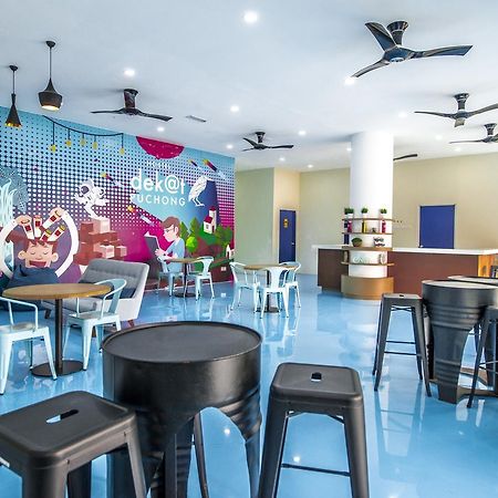 Im4U Hostel, Dek@T Пухонг Екстериор снимка
